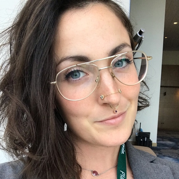 Meet your Posher, Dana - Picture 4 of 4